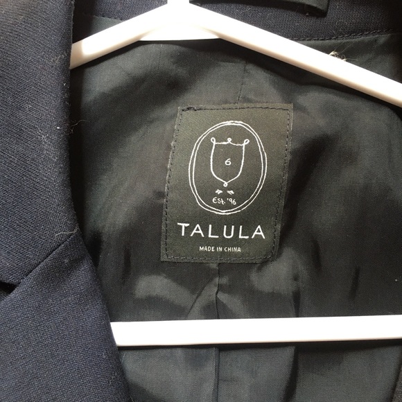 Aritzia Talula Exeter blazer, cropped, navy blue, size 6 - Picture 3 of 6